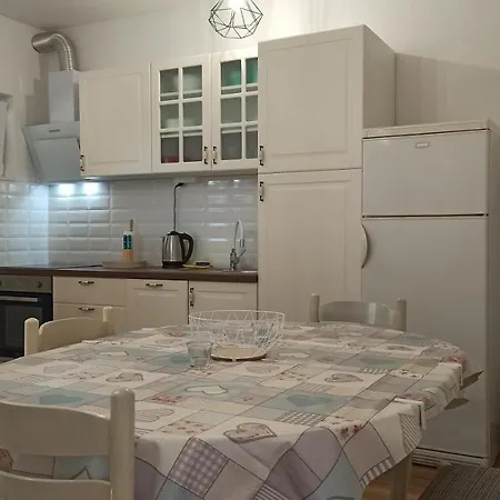 Zuzul - Appartement Trogir